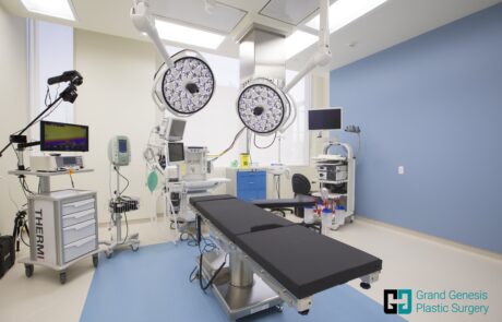 Grand Genesis plastic surgery operating room