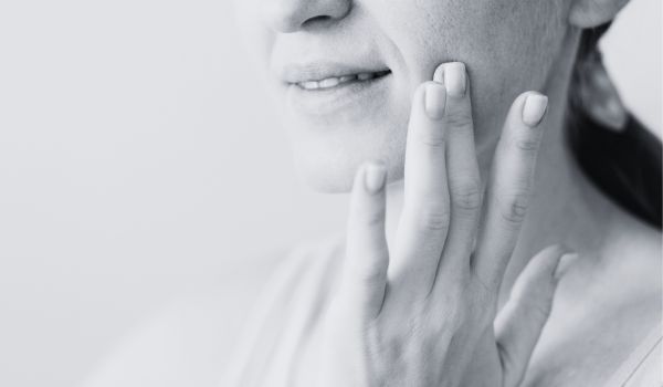 How to Prevent Wrinkles Naturally and Effectively